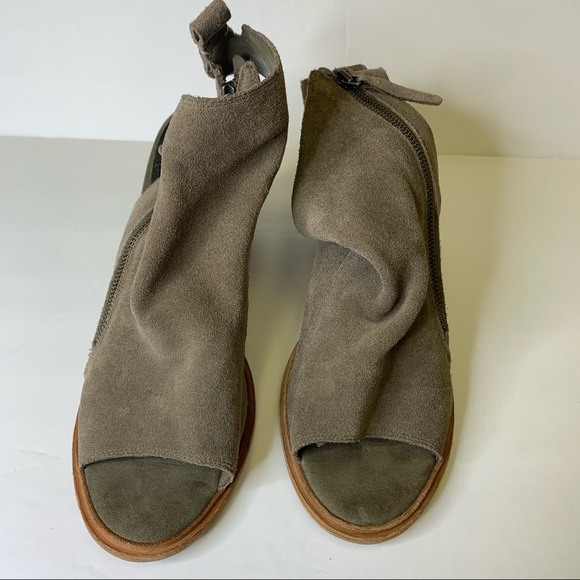 Dolce Vita Suede Leather Floppy Peep Toe Heels - Picture 2 of 12